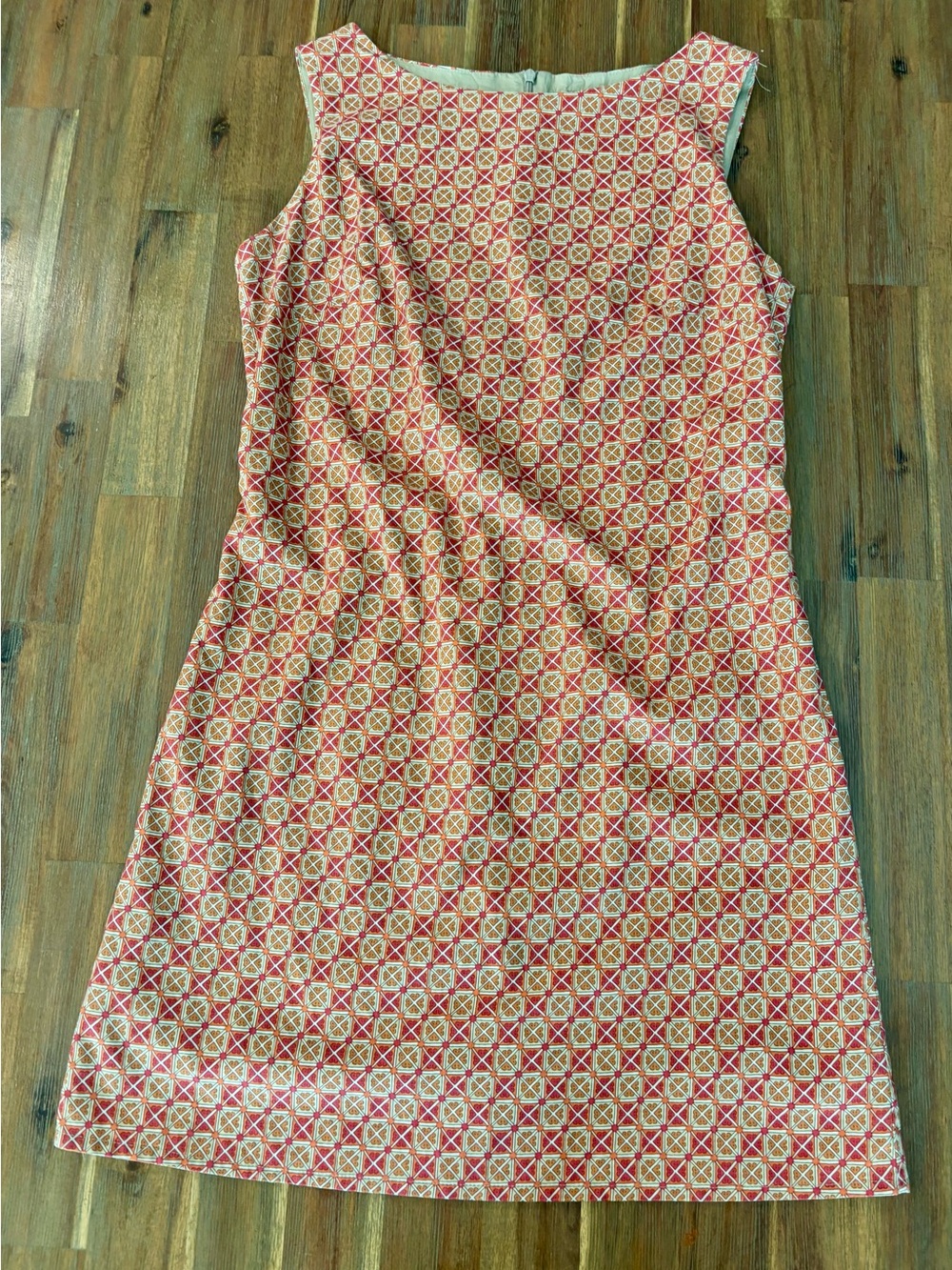 GAP Sleeveless Geometric Shift Dress in Coral and Cream
